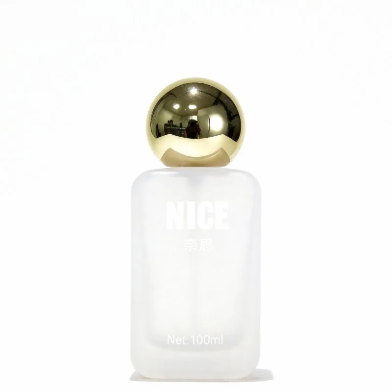 TSA friendly - refillable cosmetic containers