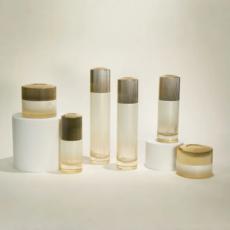 Luxus-Kosmetikflasche aus Glas mit Streifenlinie, individuelle, einzigartige Glasflasche mit dickem Boden