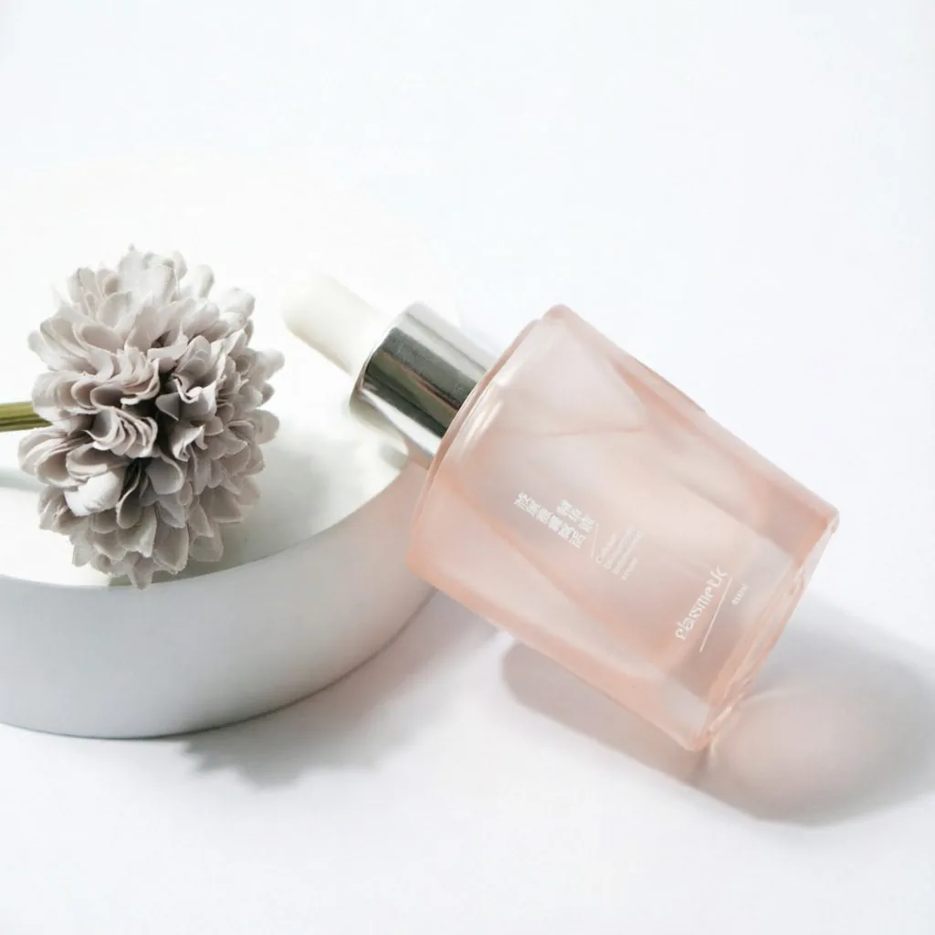 Pink Ribbed Glass Essential Oil Bottle with Silver Dropper